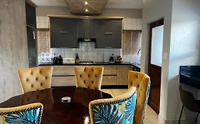 Sasavona Luxury Cottage - 631 Euphoria Golf & Lifestyle Estate